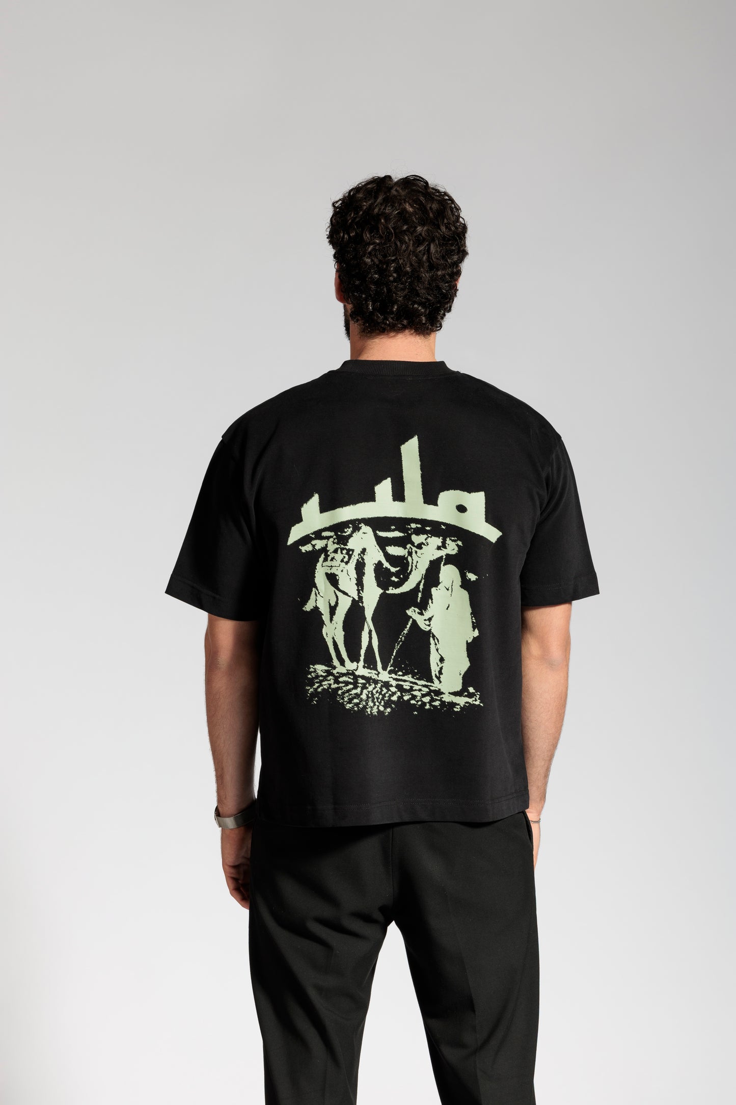"ULA" - T-Shirt